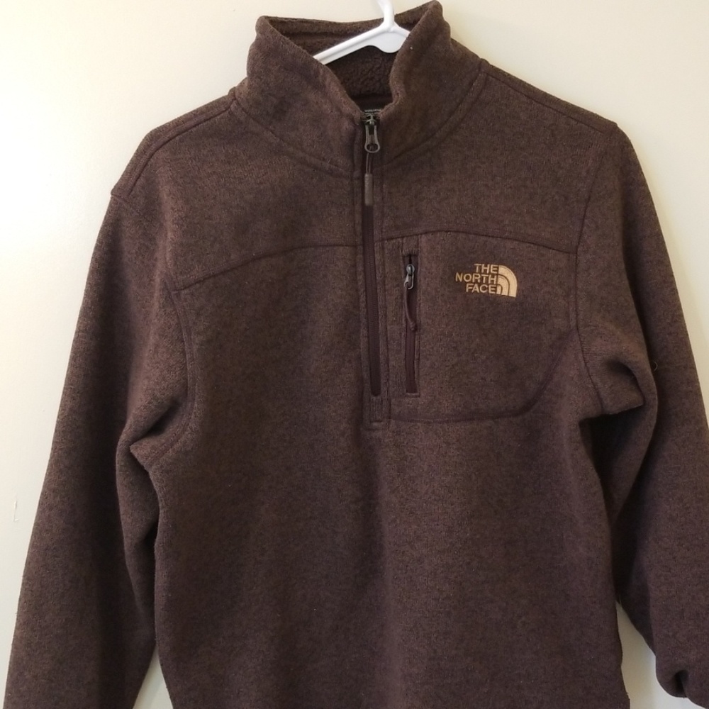 North face pullover